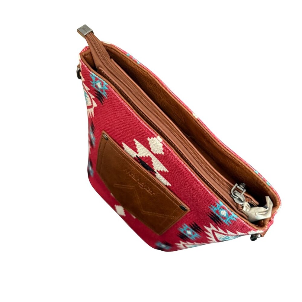 Wrangler Red Aztec Print Canvas & Faux Leather Crossbody Bag NWOT - Picture 6 of 7